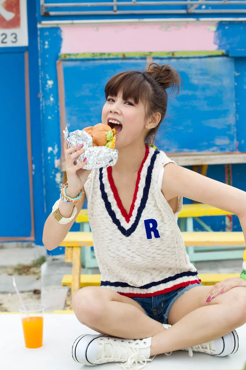 [Sách điện tử H!P] Album ảnh Risa Niigaki số 100 - 81