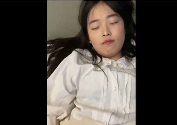 Pic + Scandal gái xinh, xinh rồi cũng bị - Clip Hot Việt