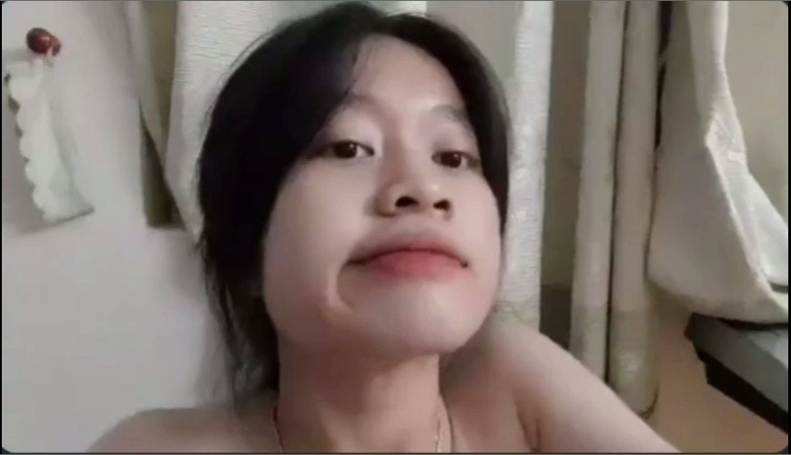 Clip: [Reup] Dính lời nguyền của em gái khi xem video - Clip Hot Việt