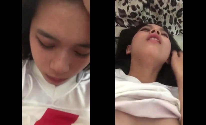Clip: Em đang nứng rên sướng thì anh bắt lè lưỡi ra - Clip Hot Việt