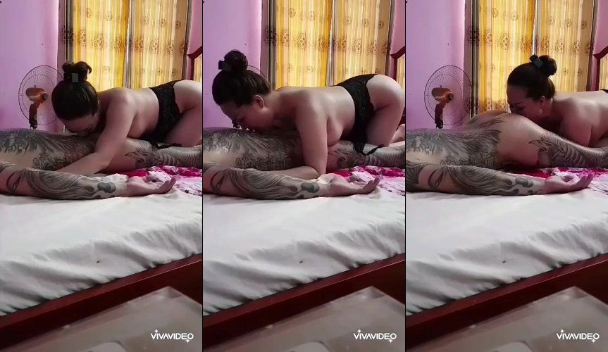 Clip: Chị massage toàn thân bằng lưỡi liếm cả đít như này còn sướng hơn chịch - Clip Hot Việt