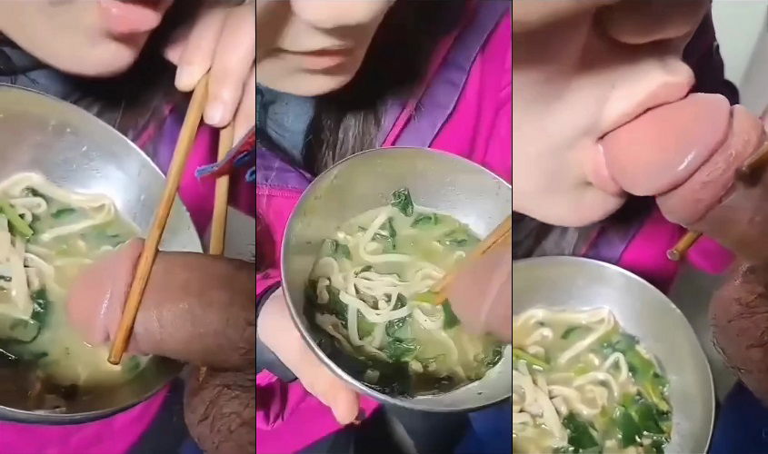 Clip: Độc lạ em ăn mì còn lấy chim anh chấm vào nước để mút - Clip Hot Việt
